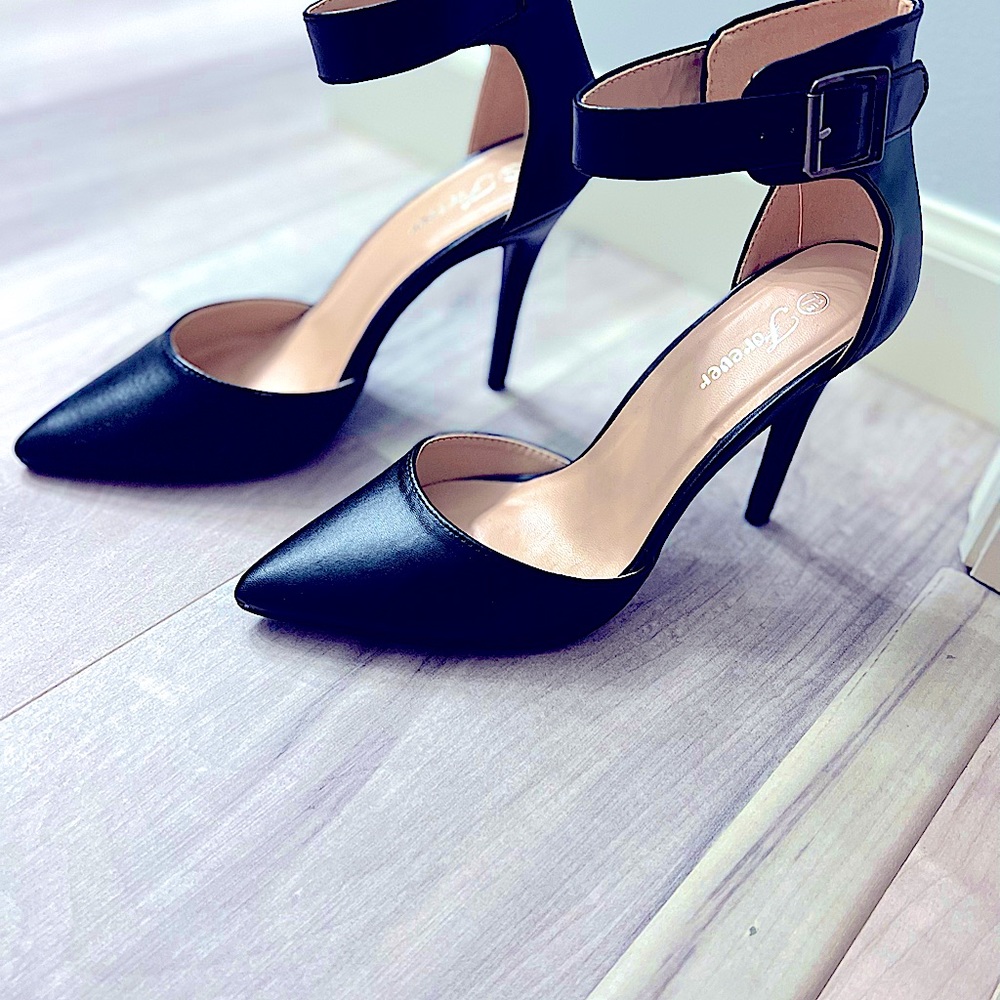 Forever Ankle strap size 7.5 black heels.  The heel height is 3 inches.